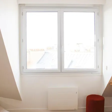 Bright Parisian Escape With Breathtaking Views Apartment *