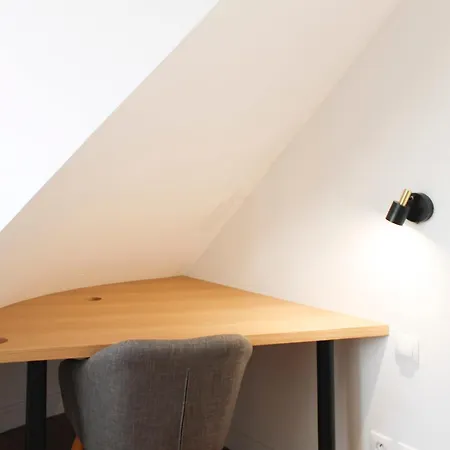 Bright Parisian Escape With Breathtaking Views *