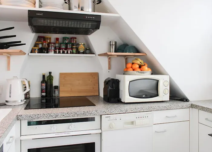 Bright Parisian Escape With Breathtaking Views * Paris