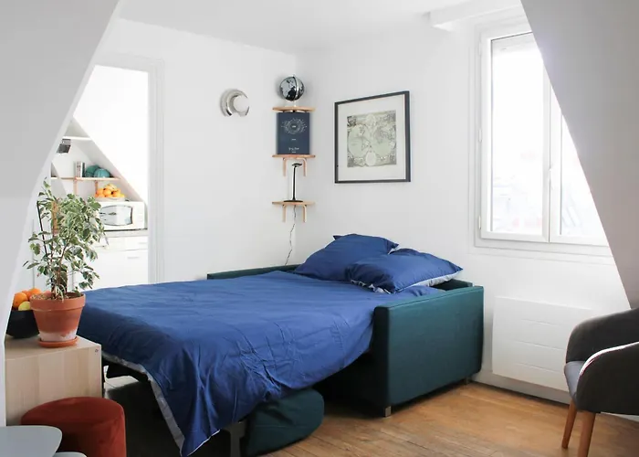 Bright Parisian Escape With Breathtaking Views